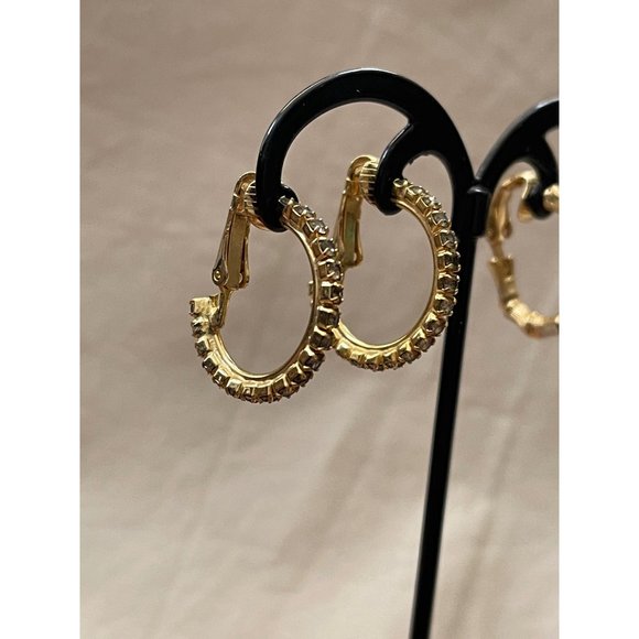 Vintage Gold Tone Rhinestone Lined & Gold Tone Ribbed Sectioned Clip-on Earrings - Picture 7 of 12